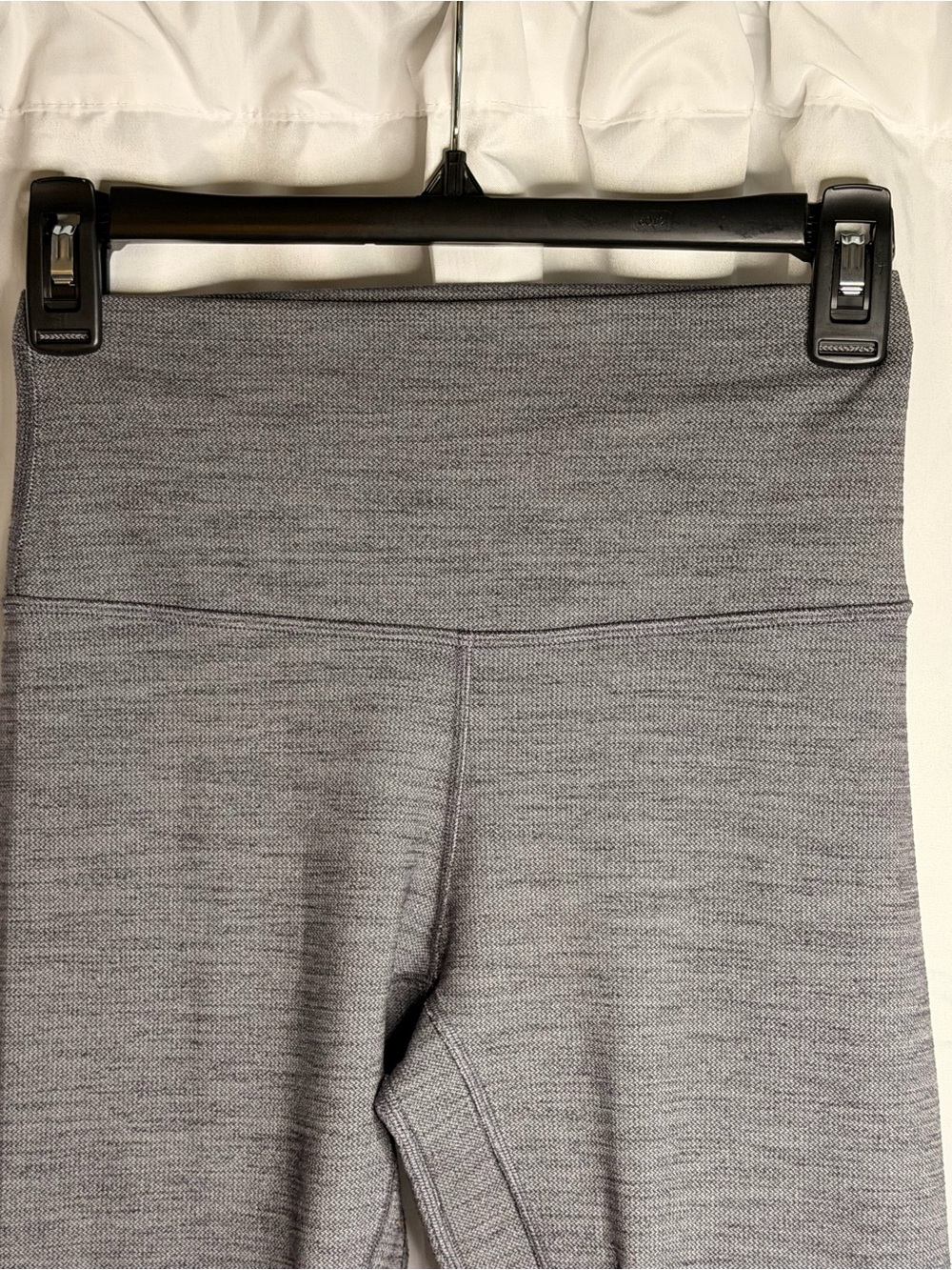 lululemon athletica Heather Gray Leggings Size 6 - Picture 2 of 7